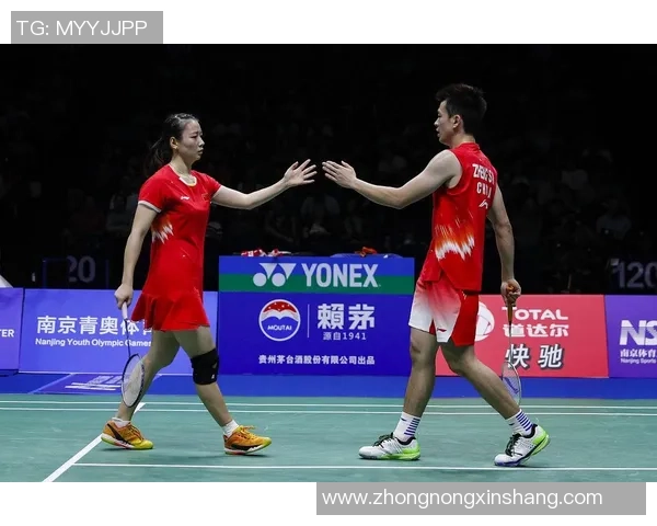 重庆羽毛球队实力引发热议球迷对其表现与训练方式展开激烈讨论